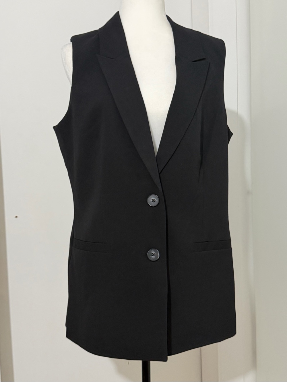 Reitmans Black Sleeveless Tailored longline Blazer Vest -12